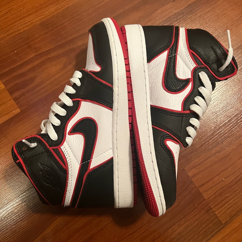 Jordan 1 Bloodline